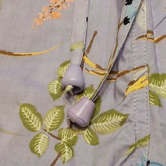 Capacity Woman Vintage Floral Print Shorts in Lavender - Picture 5 of 8